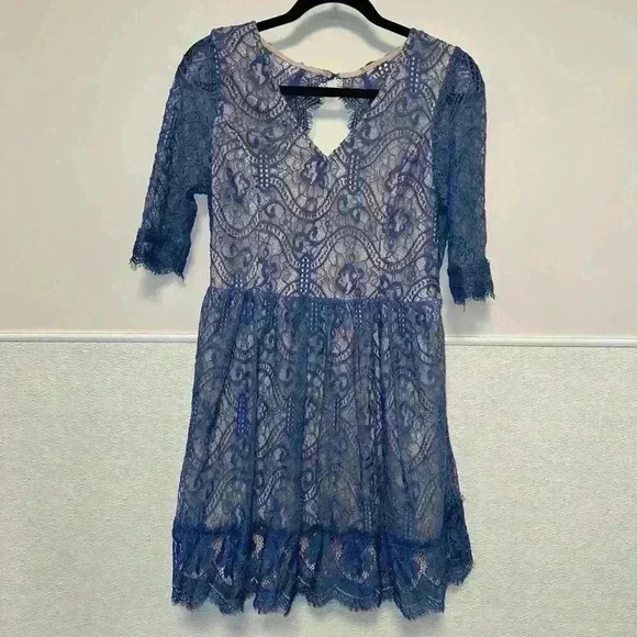 Impressions Blue Lace Dress for Woman / Size L - Picture 2 of 11